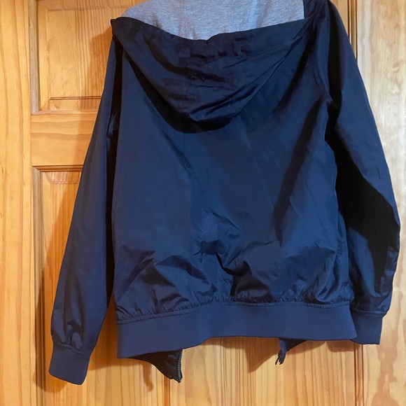 Boys lightweight Old Navy jacket - Picture 4 of 5